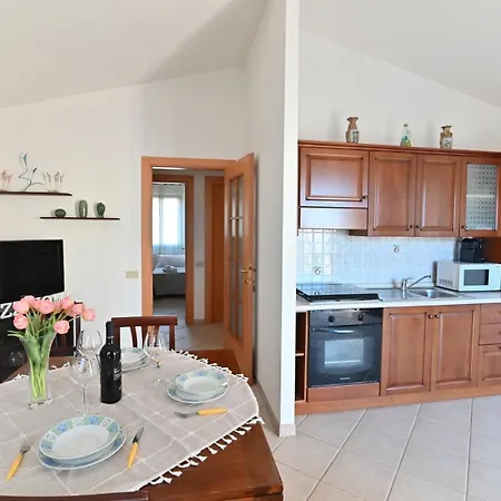 Izzhome Olive Tree Apartment